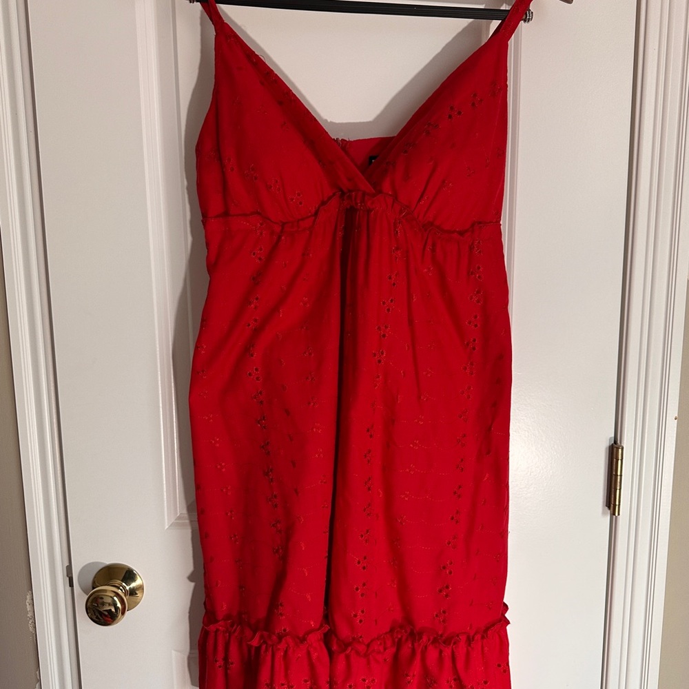 Red Eyelet Sundress – Size 6P– Flirty & Fun!
